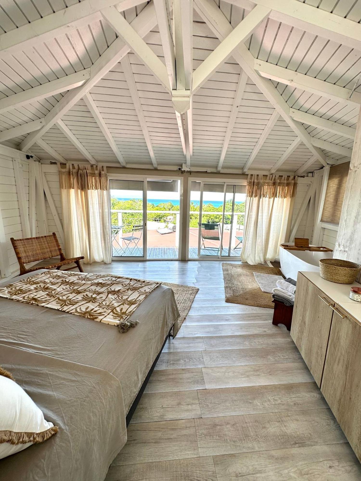 La Perle House Villa *
